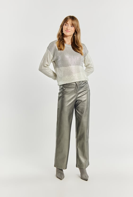 Spodnie damskie z szerokimi nogawkami