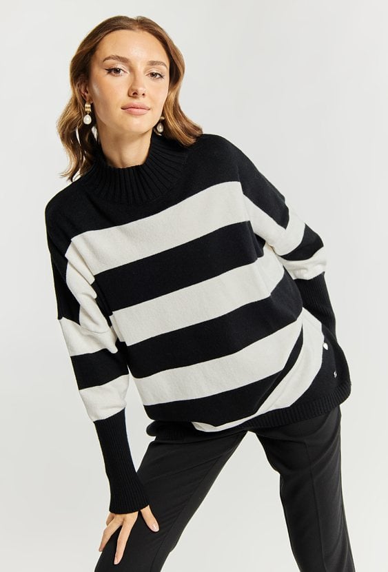 Sweter damski w paski