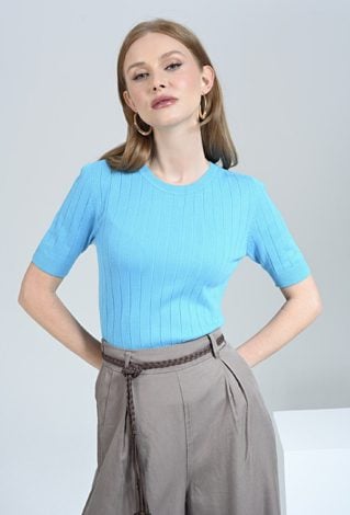 Turkusowy sweterek w prążek