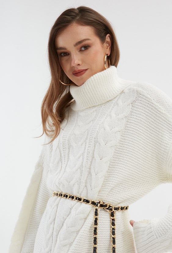 Kremowy golf w warkoczowy splot