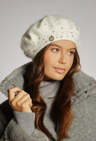 Beret z połyskującymi aplikacjami