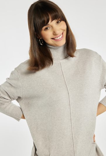 Sweter damski z golfem