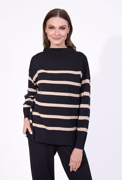 Sweter w paski