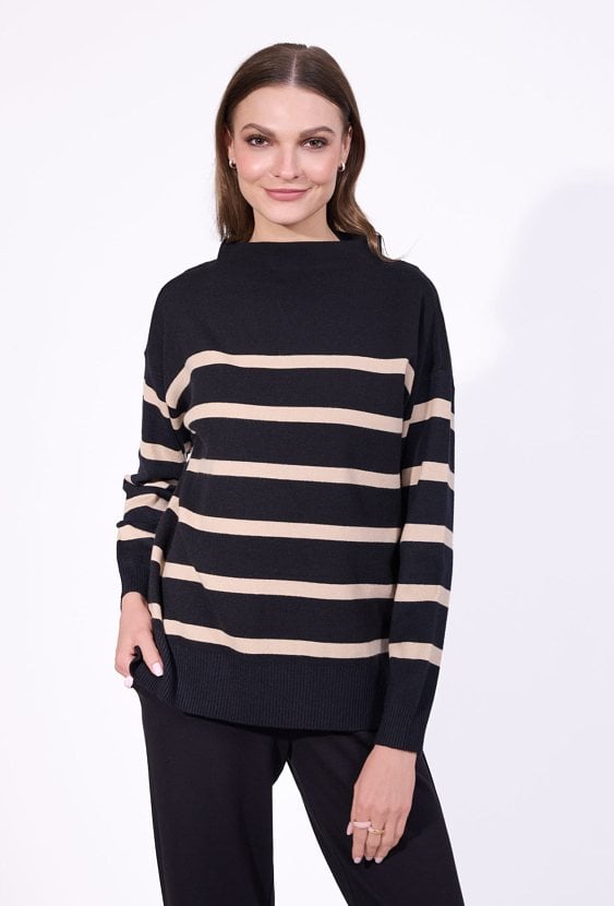 Sweter w paski