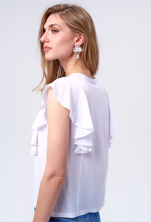 Biała bluzka z ozdobnym rękawem