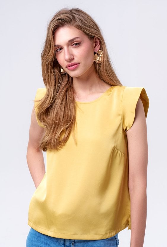 Miodowa bluzka z falbaną na rękawie