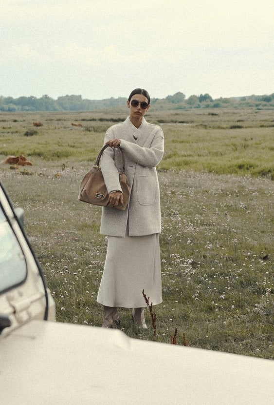 Satynowa spódnica midi