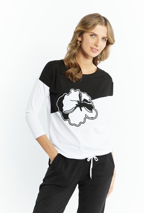 T-shirt damski z aplikacją