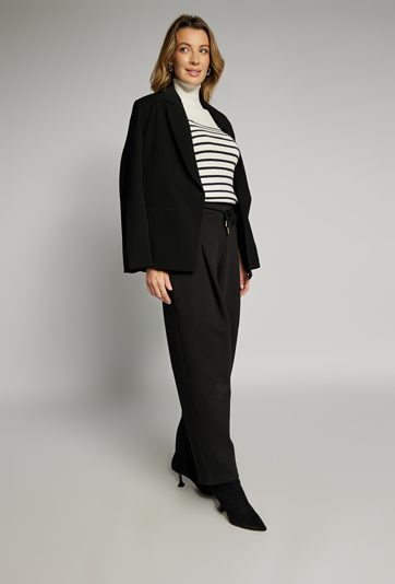 Sweter damski z golfem