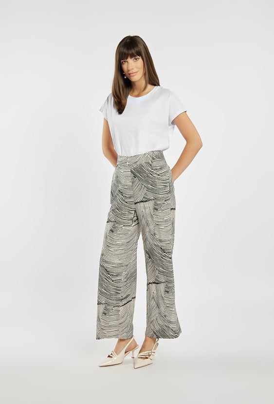 Elegancki T-shirt damski