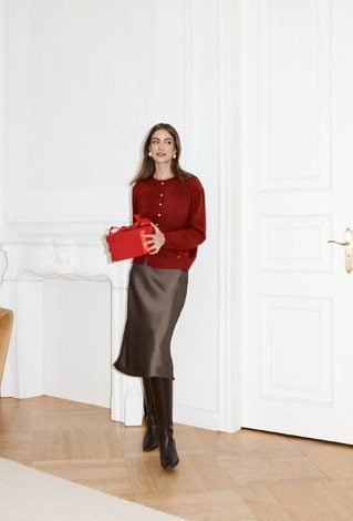 Satynowa spódnica midi