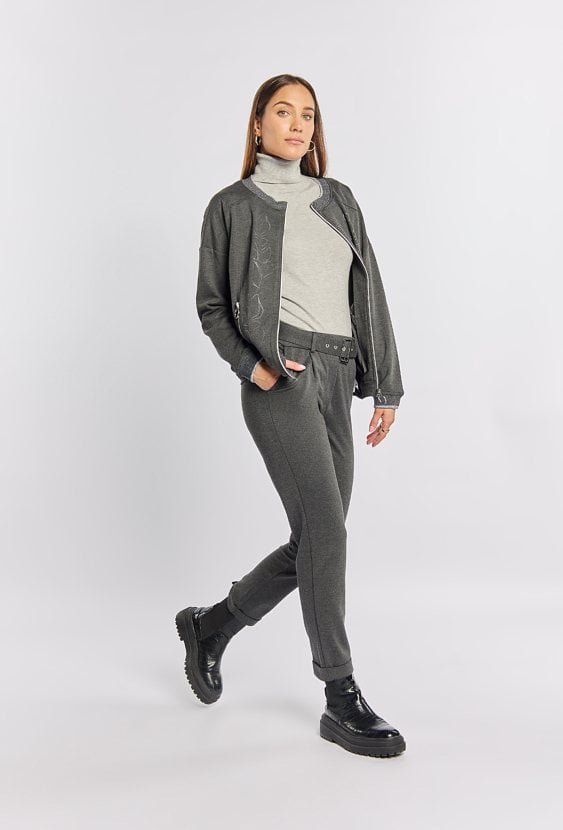 Spodnie damskie z paskiem