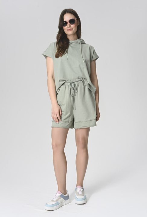 Bawełniane szorty w oliwkowym kolorze