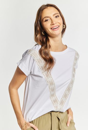 T-shirt damski ze zdobieniem
