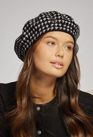 Beret z dodatkiem wełny