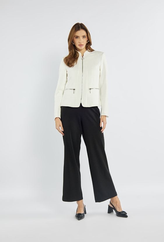 Elegancka biała kurtka