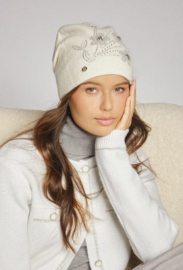 Czapka damska z dżetami