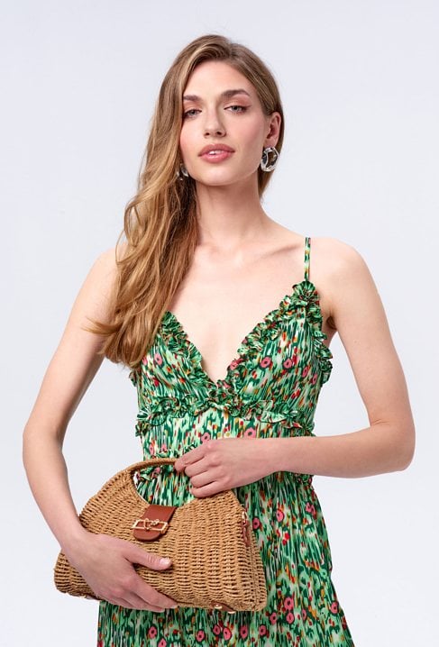 Satynowa sukienka na ramiączkach