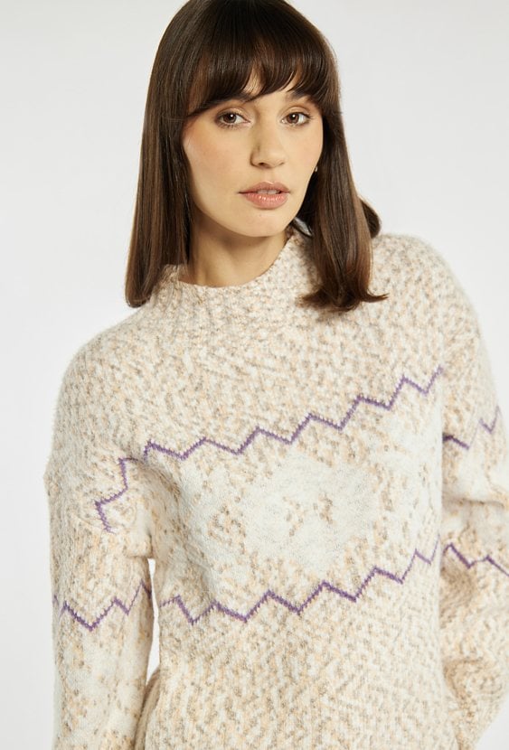 Sweter w świątecznym stylu