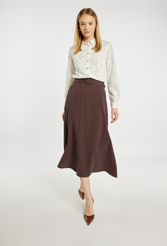 Elegancka spódnica z paskiem