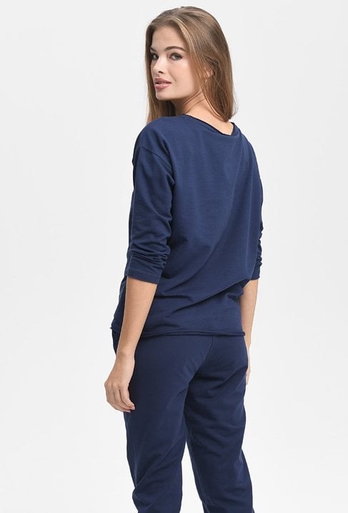 Bluza z cekinową aplikacją