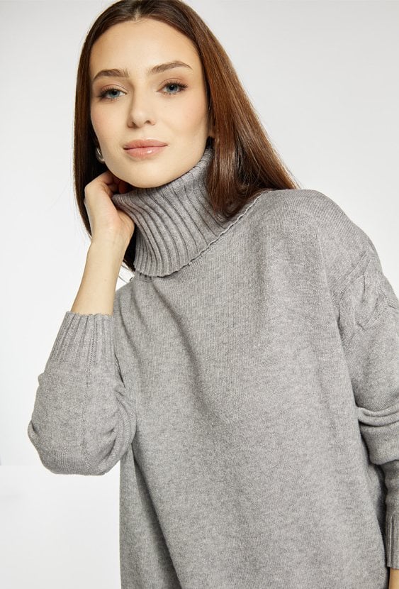 Sweter damski z golfem