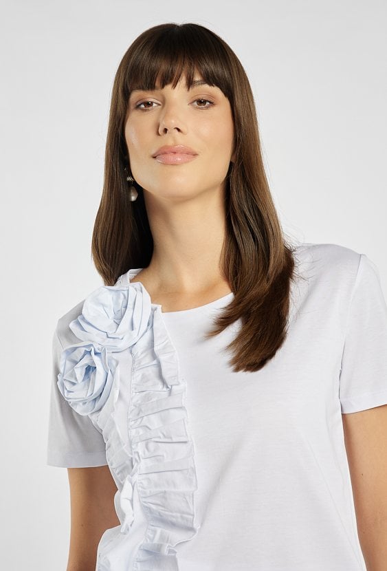 T-shirt z aplikacją 3D