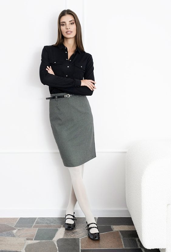 Elegancka spódnica z paskiem