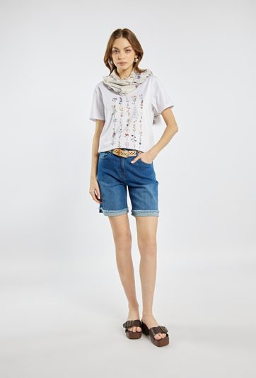 T-shirt z delikatnym wzorem