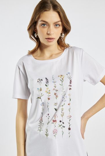 T-shirt z delikatnym wzorem