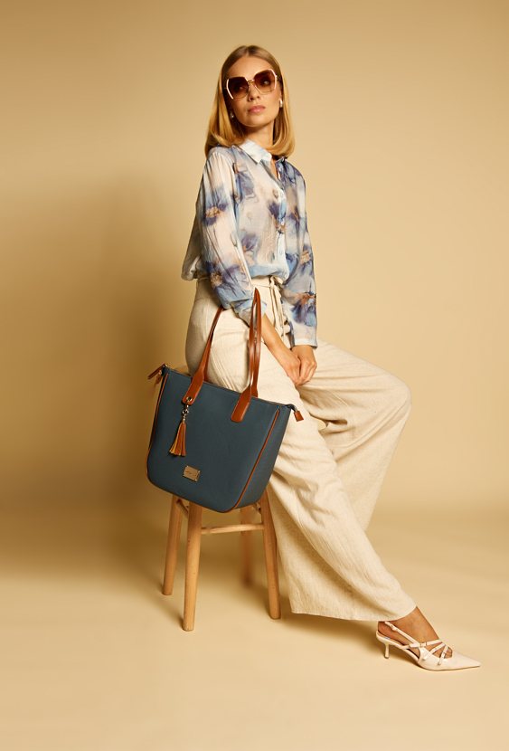 Duża torba damska z frędzlami