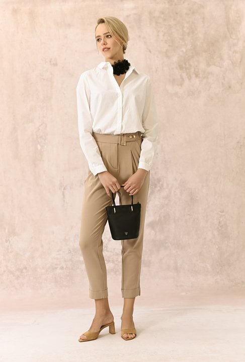 Klasyczne spodnie z wysokim stanem