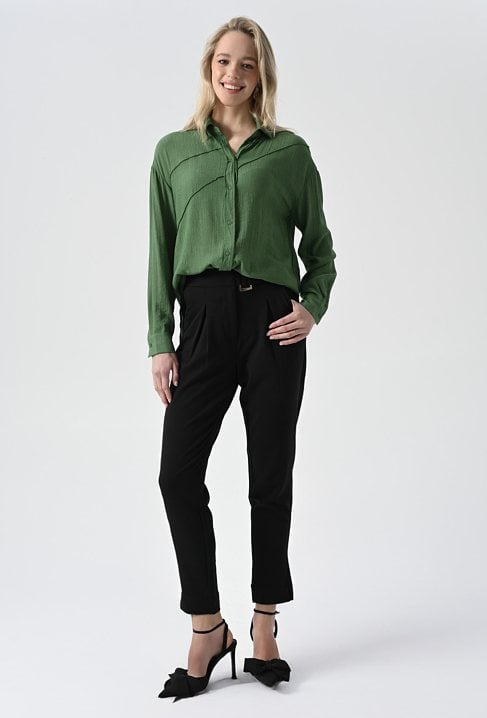 Klasyczne spodnie z wysokim stanem