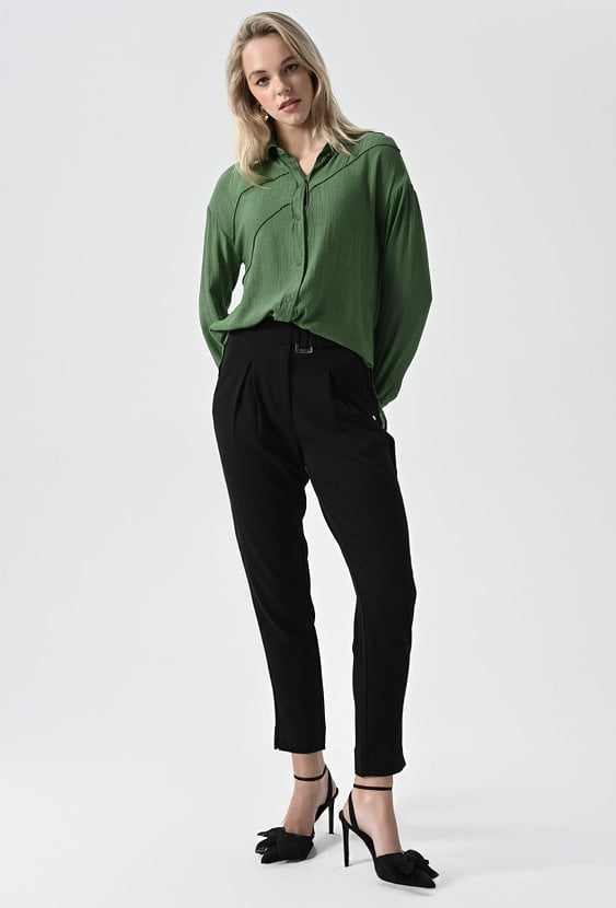 Klasyczne spodnie z wysokim stanem