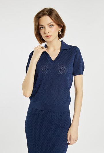 Sweter z kołnierzem