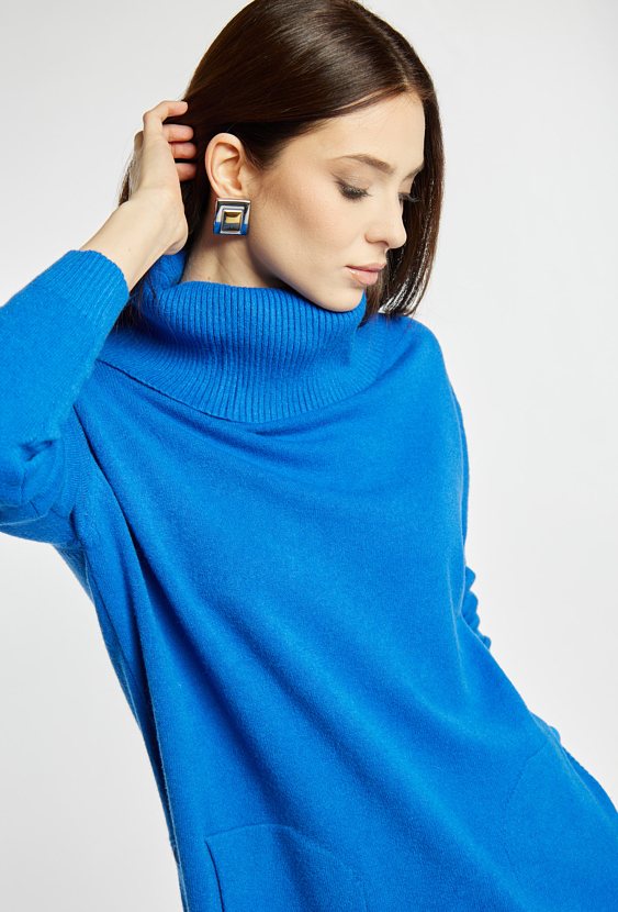 Sweter damski z golfem