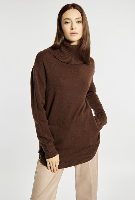 Sweter damski z golfem