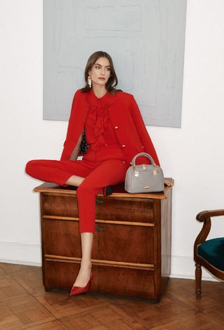 Eleganckie spodnie z paskiem