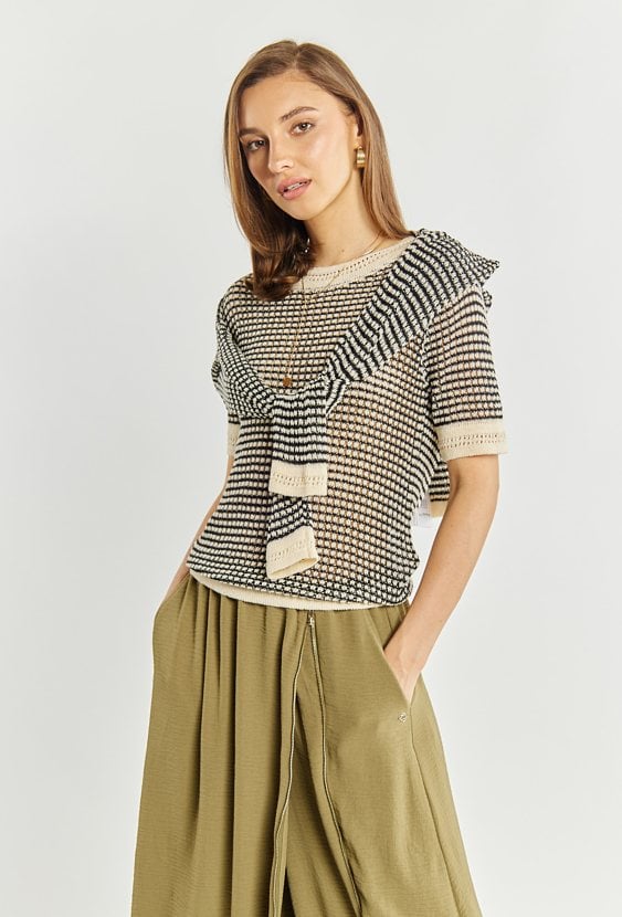 Ażurowy sweter damski