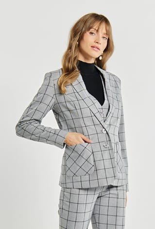 Marynarka o klasycznym kroju