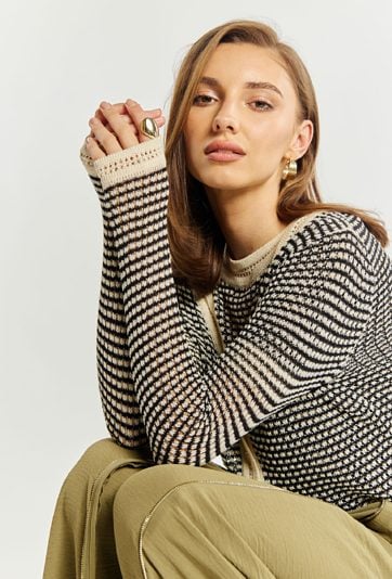 Ażurowy lekki sweter damski