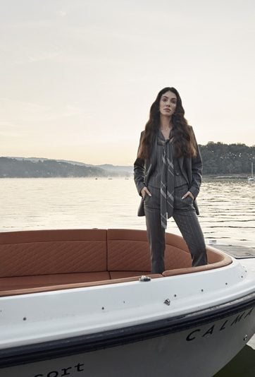 Dłuższa marynarka damska