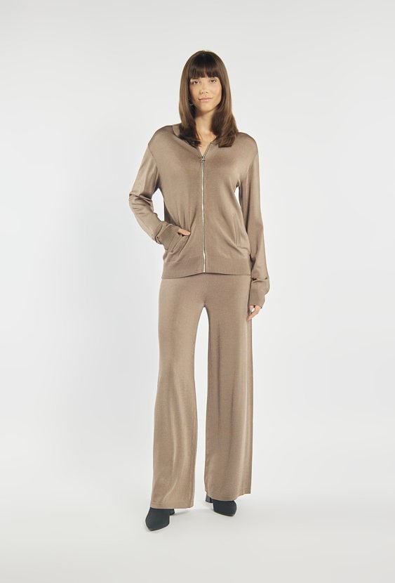 Sweter o kroju bluzy