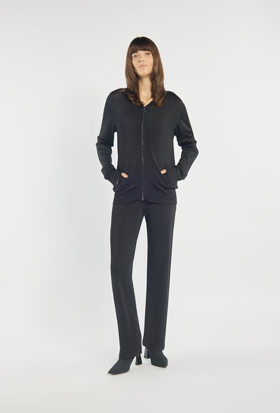 Sweter o kroju bluzy