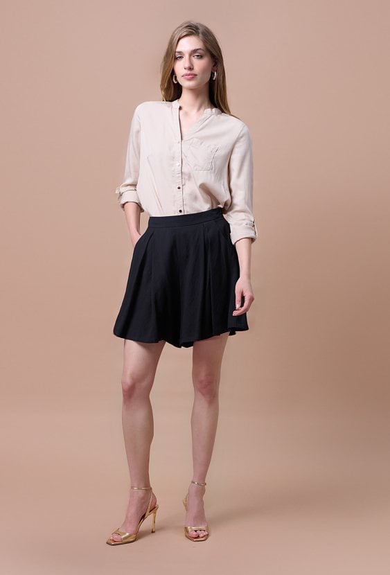 Szorty z szeroką nogawką