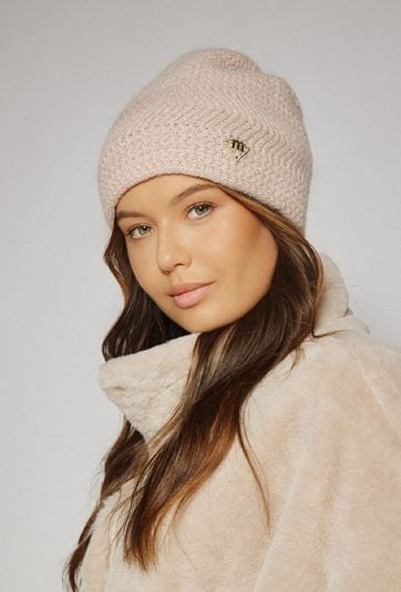 Czapka z dodatkiem futra z norki