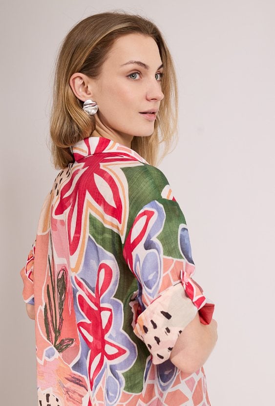 Koszula damska z wielokolorowym wzorem