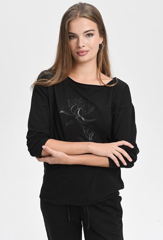 Bluza z kwiatową aplikacją