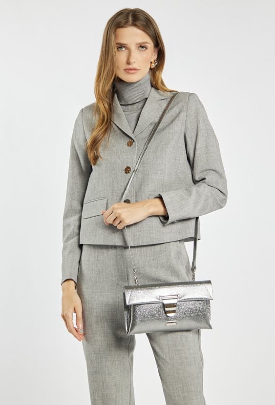 Torebka z subtelnym połyskiem