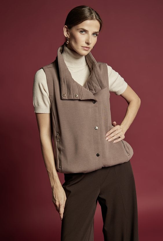 Kamizelka damska o eleganckim fasonie